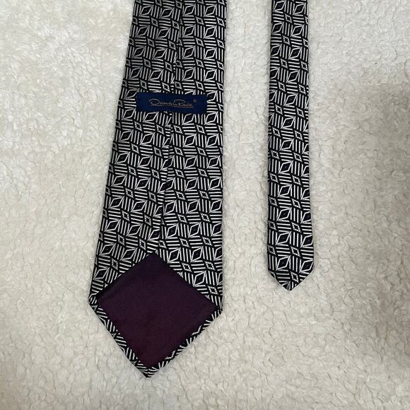 Oscar de la Renta Silk Neck Tie Geometric Print Black White Purple - Picture 7 of 7